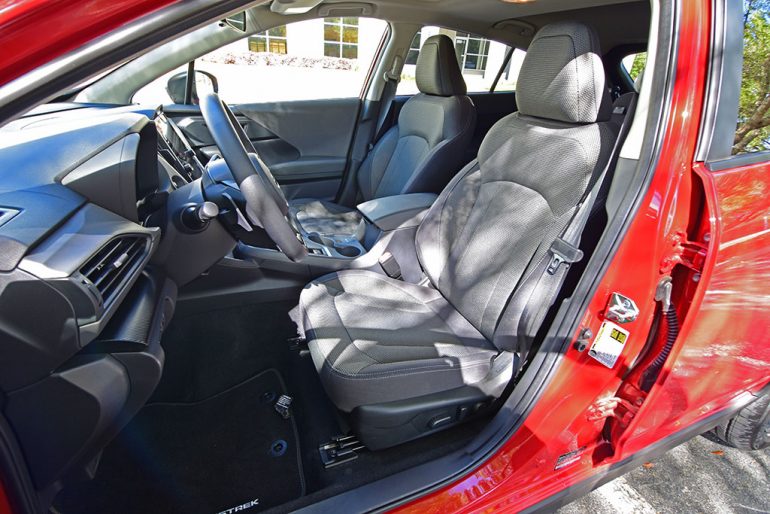 2024 subaru crosstrek premium front seats