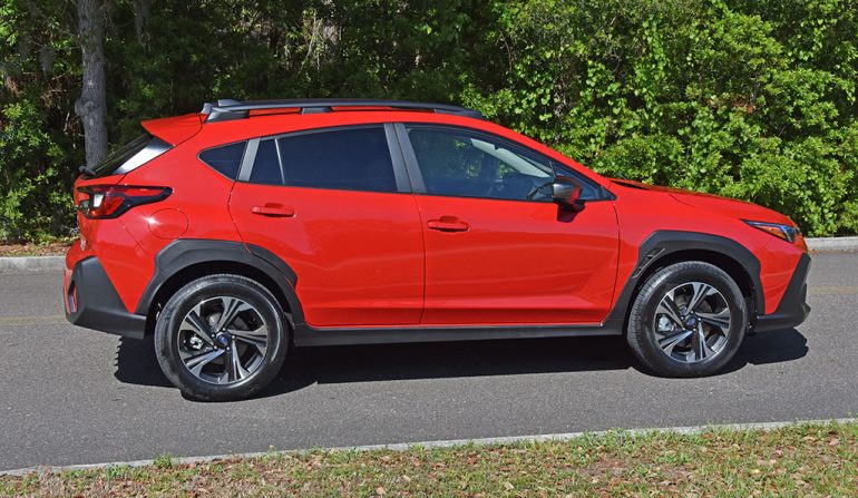 2024 subaru crosstrek premium side