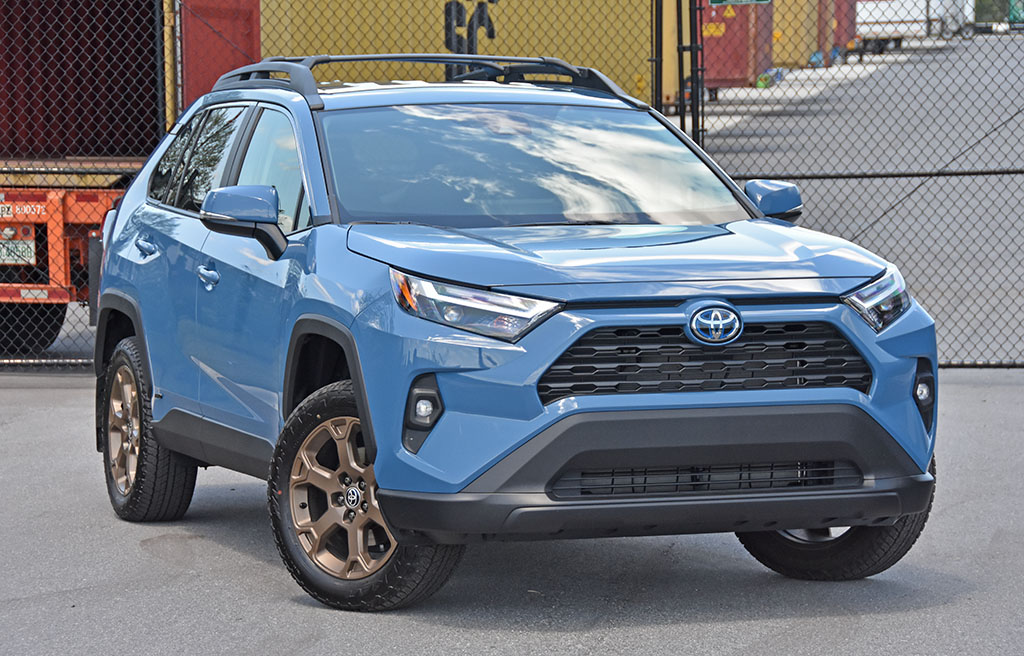 2023 Toyota RAV4 Hybrid AWD Woodland Edition Review & Test Drive