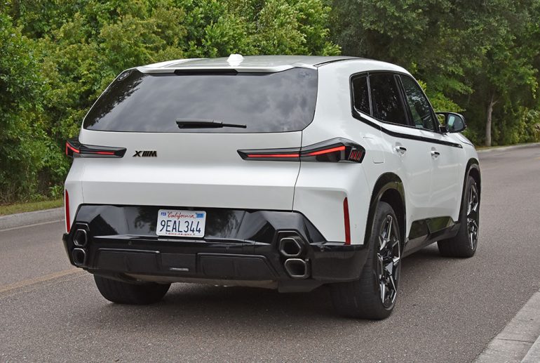 2023 bmw xm rear