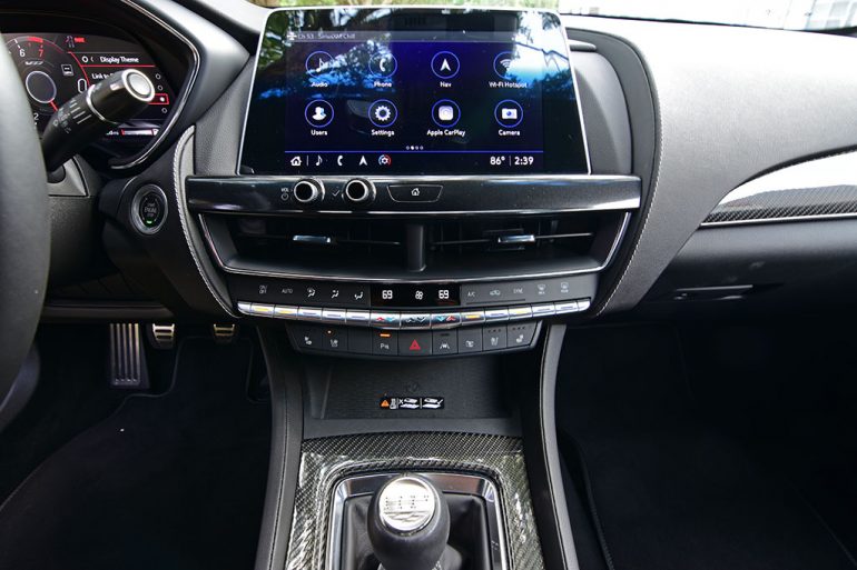2023 cadillac ct5-v blackwing touchscreen