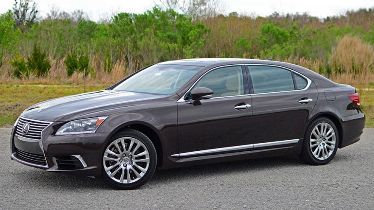 6 Tips for Anyone Selling a Luxury Car