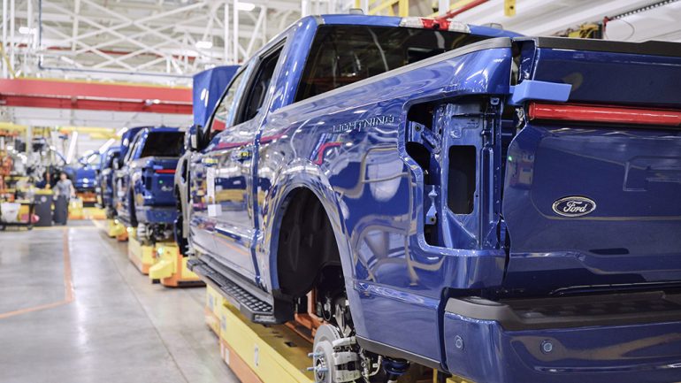 Ford to Cut Jobs in US & Canada to Lower Costs