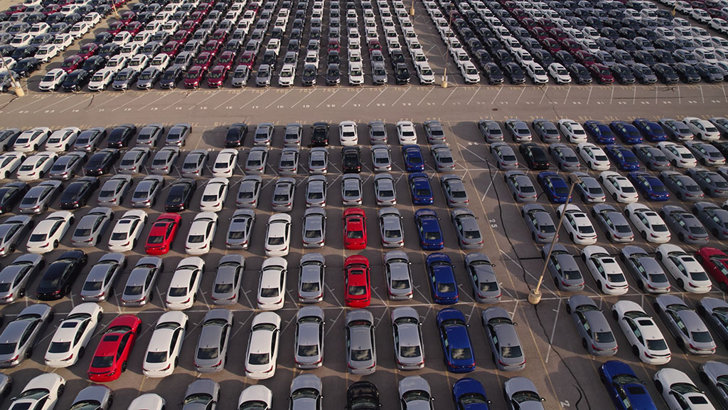 Industry Experts Stockpile of Electric Vehicles on Dealer Lots is Not
