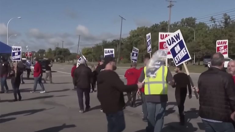 UAW Strikes Raises Questions Over High US CEO Pay Rates