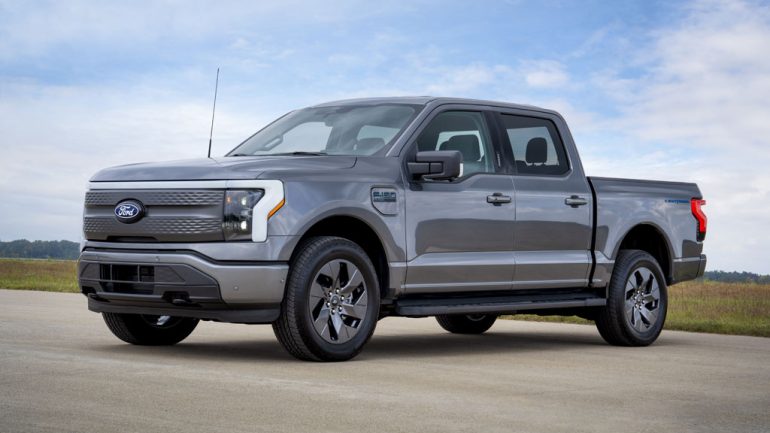 Ford Introduces a ‘Tech-Forward’ 2024 F-150 Lightning Flash Model with 320 Mile Range
