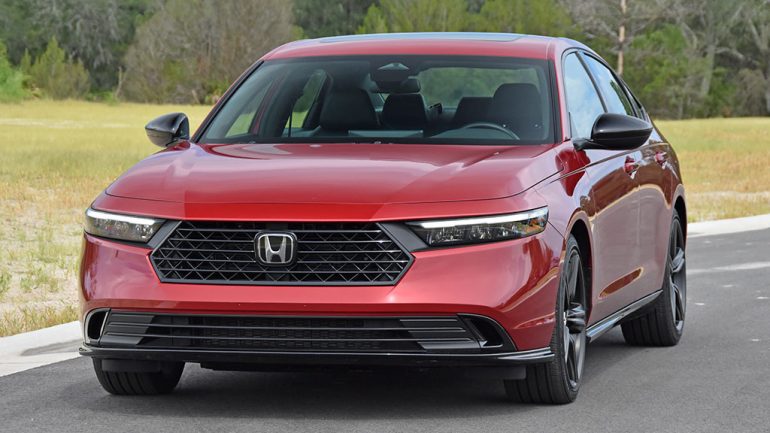 Honda Recalls 303,000 Accords and HR-Vs Over Seatbelt Issue