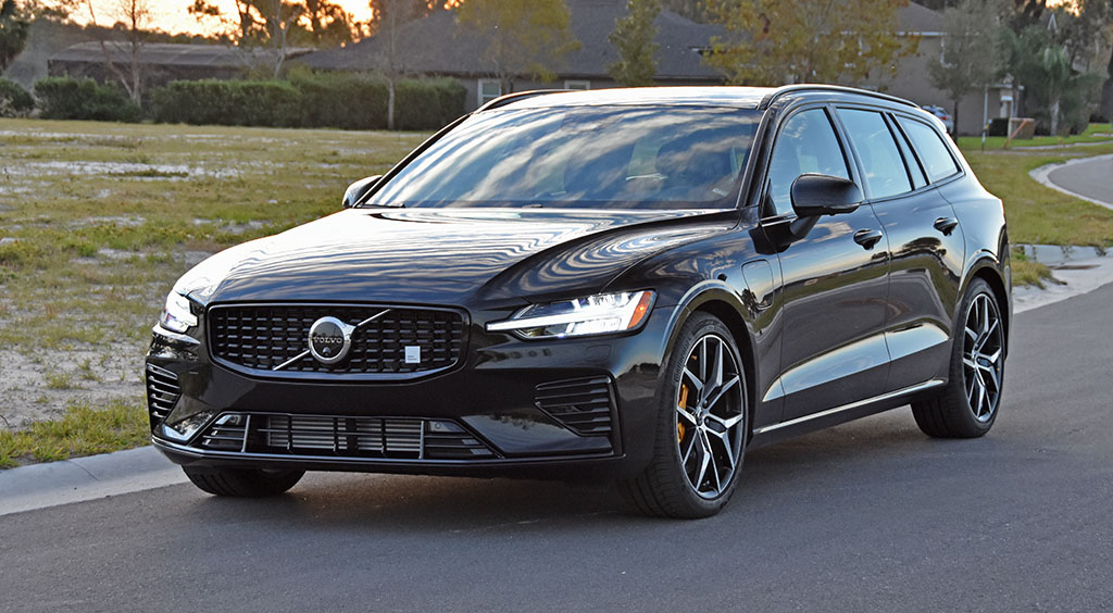 2024 Volvo V60 Recharge Polestar Engineered PHEV Review & Test Drive