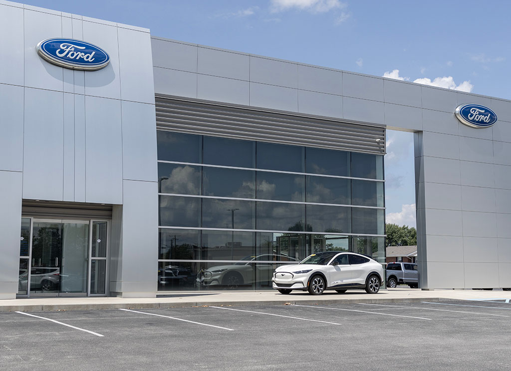 Half of Ford Dealers Don’t Want to Sell Electric Vehicles Automotive