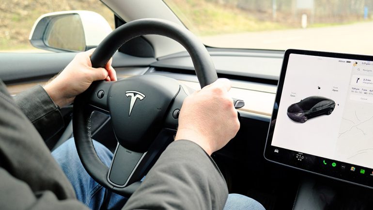 Study: Tesla Drivers Have Highest Accident Rate, BMW Drivers Have Highest DUI Rate