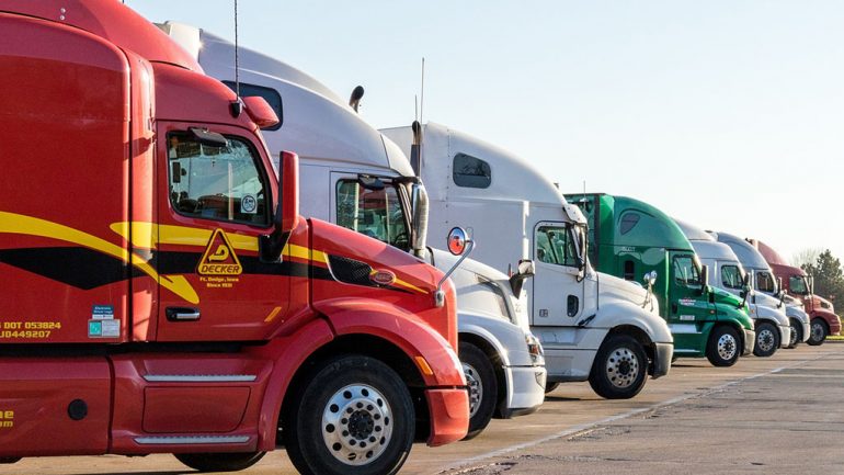 Choosing the Right Maintenance Schedule for Your Fleet Trucks