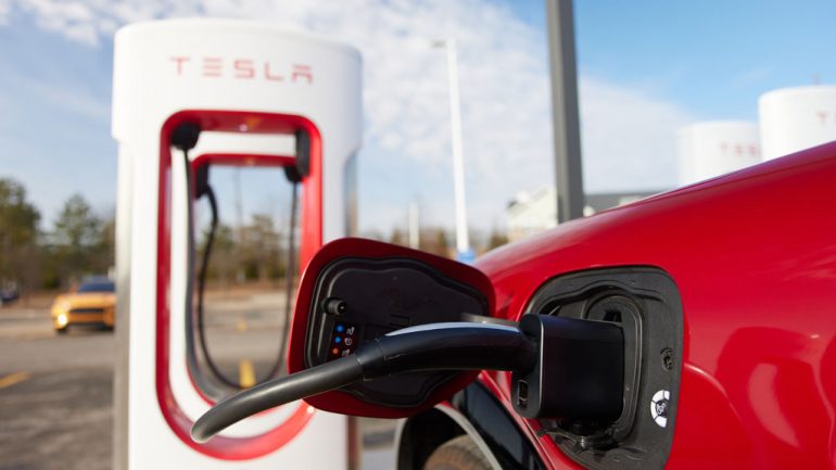 Tesla Looks to Earn Billions by Opening Charging Stations to Other Manufacturers