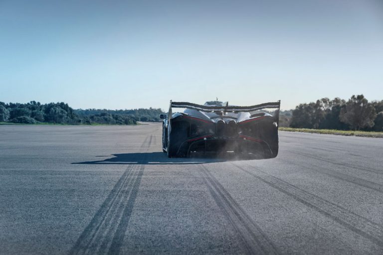 Bugatti Unleashes Their Ultimate Track Machine in The Bolide with ...