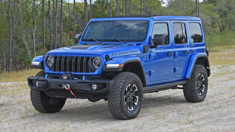 Chrysler Recalls 320,000 Jeep Plug-In Hybrids Over Battery Fire Risk