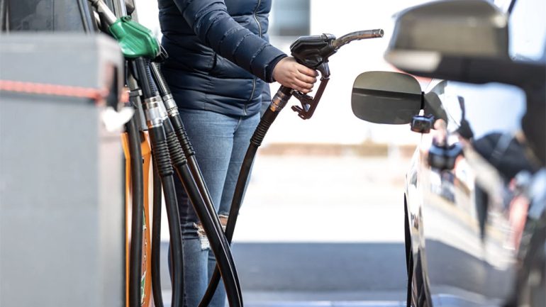 White House Poised To Soften Fuel Economy Rules As Car Prices Climb