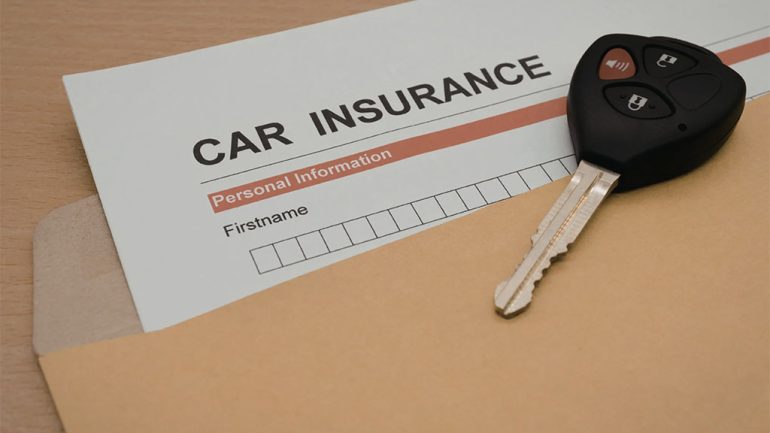 Four-Wheeler Insurance Renewal: Best Time to Renew and What to Verify