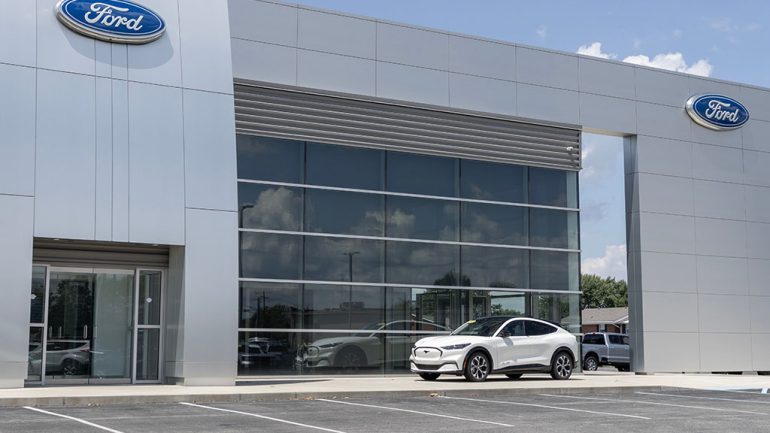 FTC Cracks Down on Dealer Pricing Ads With Warning Letters Sent to 97 Auto Groups