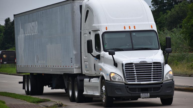Minimize Safety Concerns with the Right Truck Storage Solutions