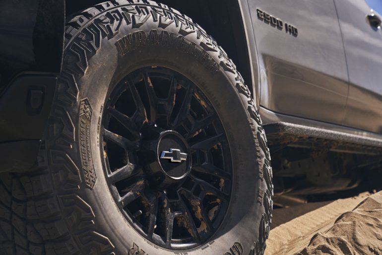 2026 Chevrolet Silverado HD ZR2