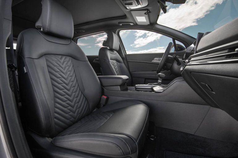 2026 Kia Sportage front seats