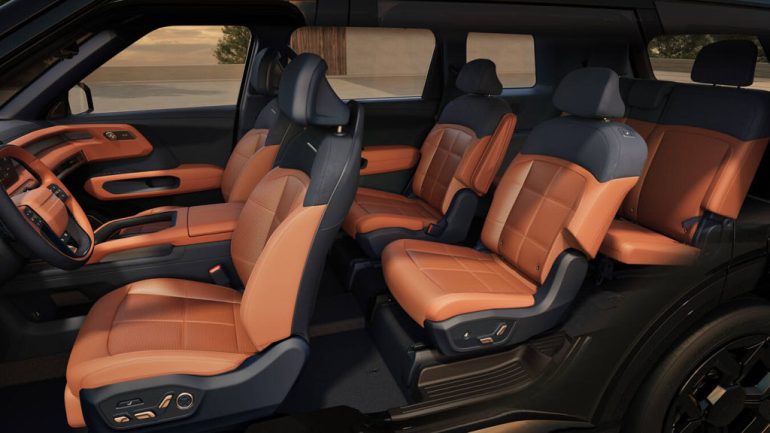 2027 Kia Telluride SXP seats