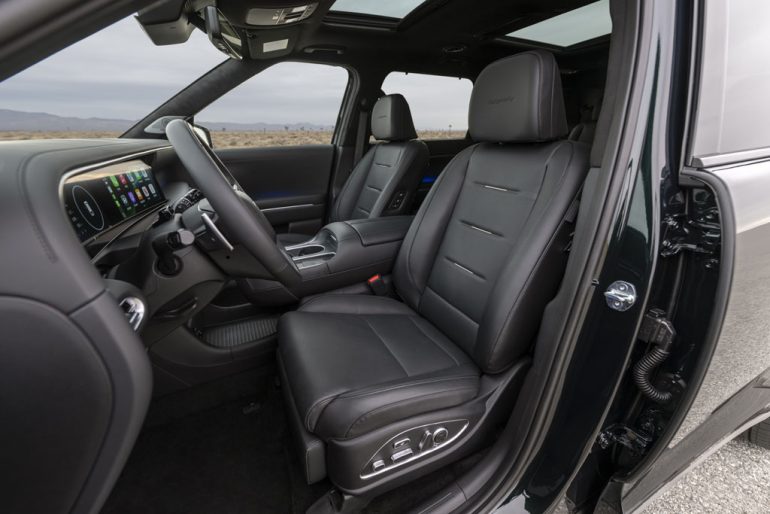 Hyundai Palisade front seats