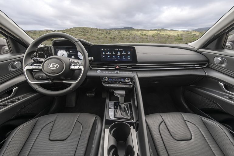 2026 hyundai elantra dashboard