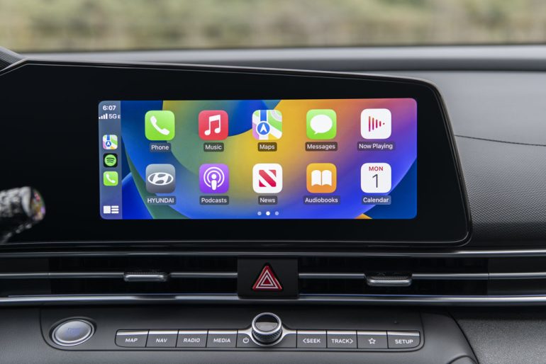 2026 hyundai elantra apple carplay