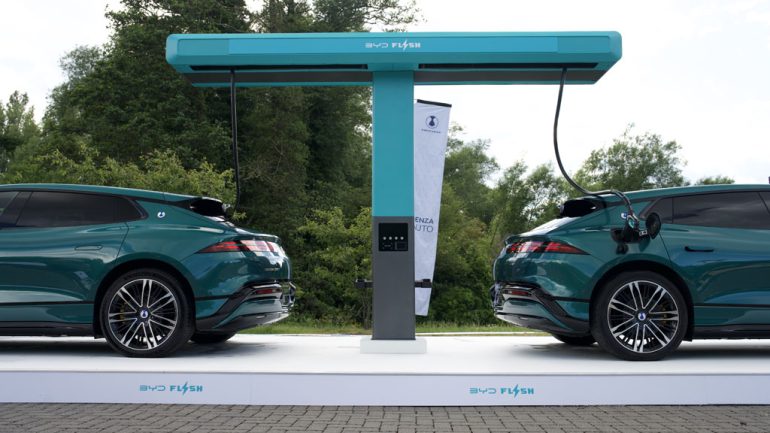 BYD FLASH EV Charging Delivers 5-Minute Top-Ups and Full Charges in Just 9 Minutes