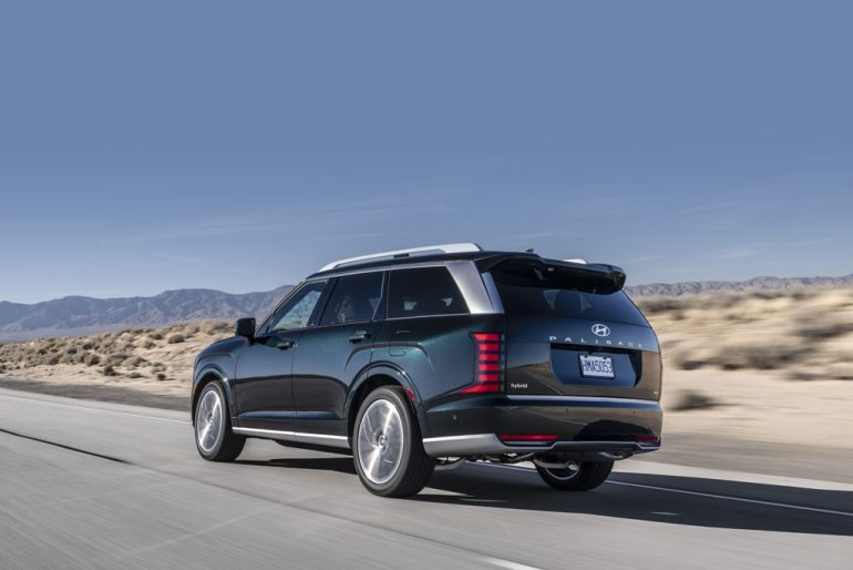2026 hyundai palisade hybrid rear