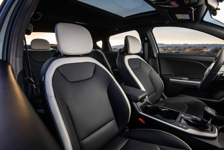 2026 Kia K4 front seats
