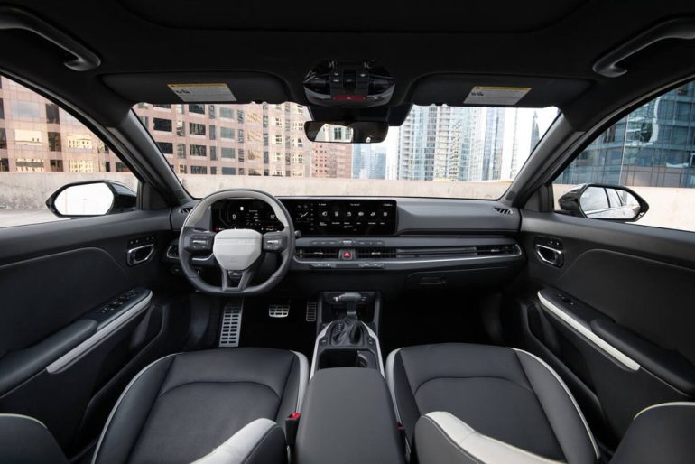 2026 Kia K4 interior dashboard