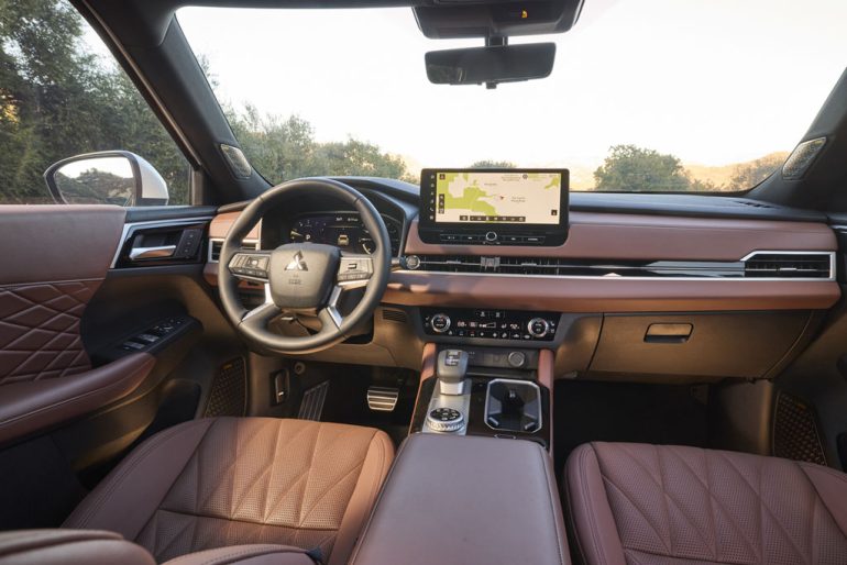 2026 Mitsubishi Outlander dashboard