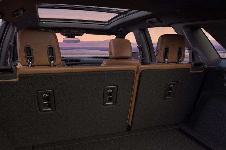 2026 Cadillac XT5 cargo