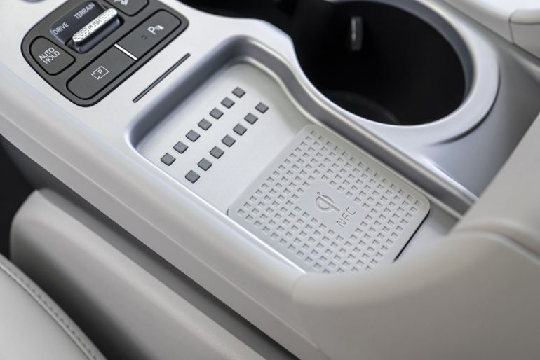 2026 hyundai ioniq 9 wireless charging pad