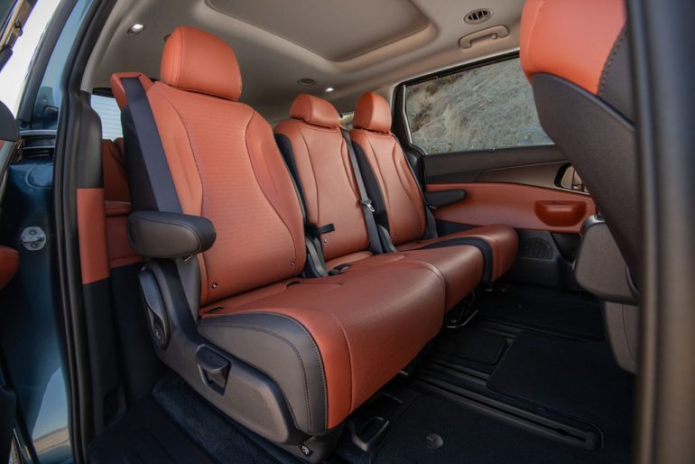2026 Kia Carnival third row seats