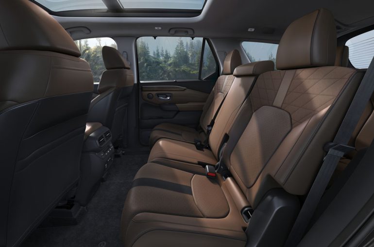 2026 Honda Pilot Elite second row seats