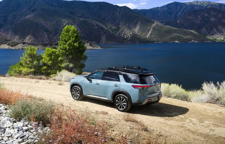2026 Nissan Pathfinder rear