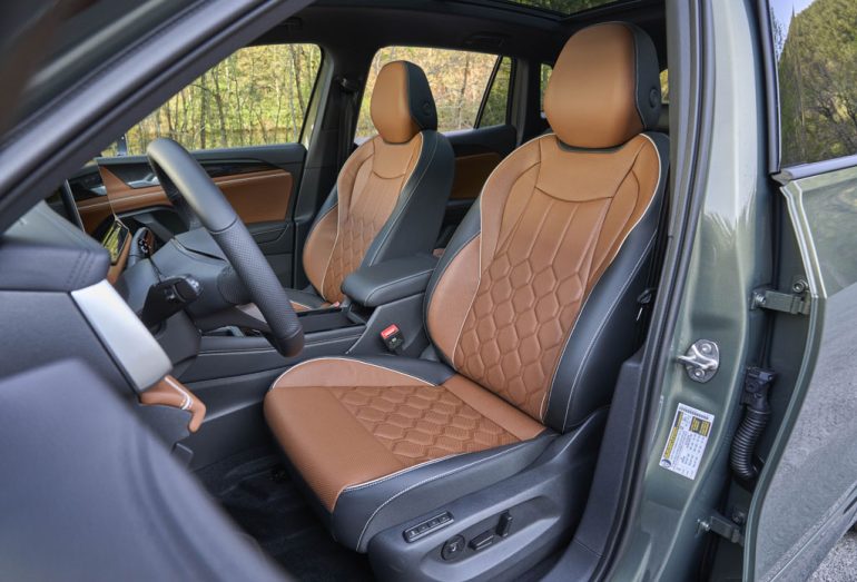 2026 volkswagen tiguan sel r line front seats
