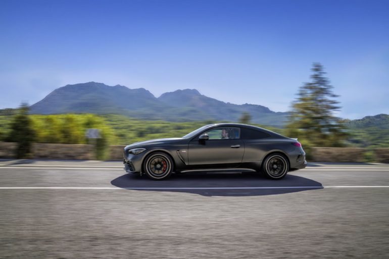 Mercedes-AMG CLE 53 side