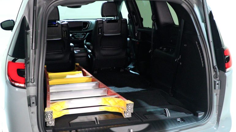 2026 Chrysler Pacifica cargo