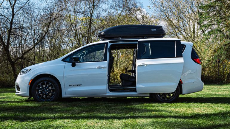 2026 Chrysler Pacifica power sliding doors