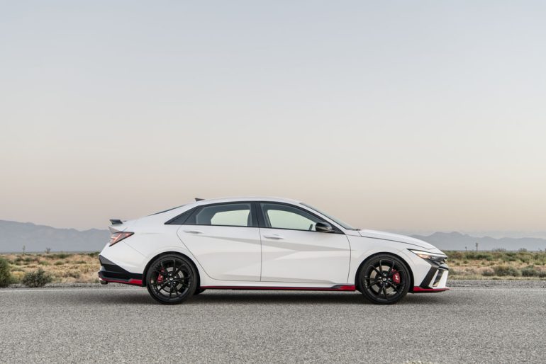 2026 hyundai elantra n side