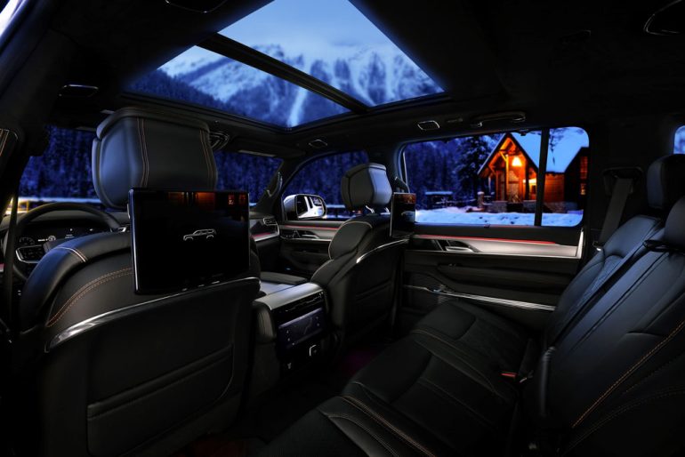 2026 Jeep® Grand Wagoneer pano sunroof