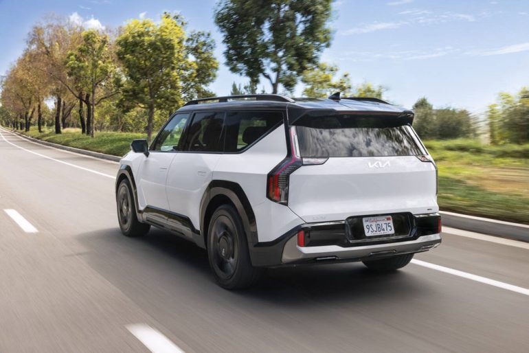 2026 Kia EV9 rear