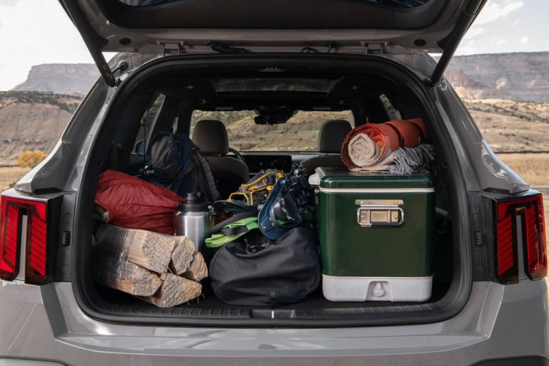 2026 Kia Sorento Hybrid cargo
