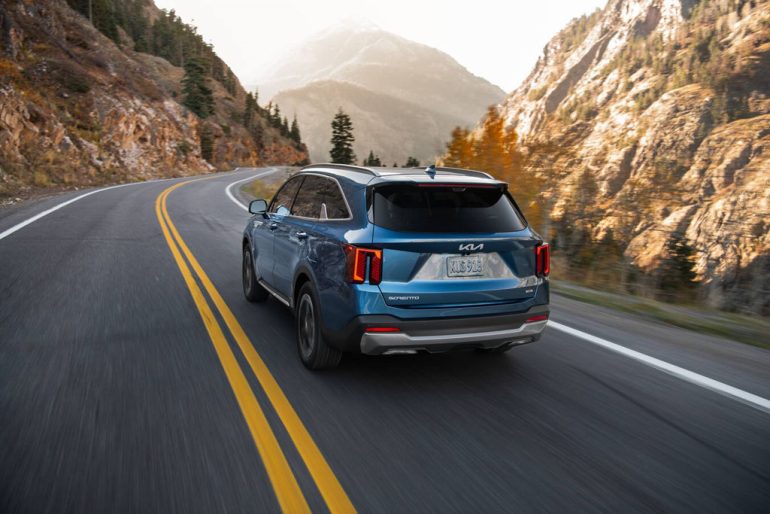 2026 Kia Sorento Hybrid rear
