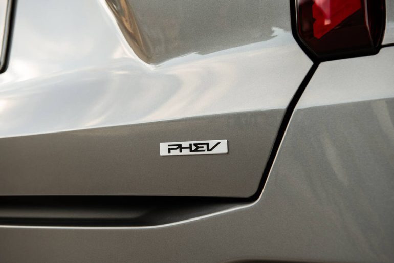 2026 Kia Sorento PHEV Plug-in-Hybrid badge