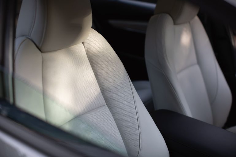 2026 mazda3 sedan front seats