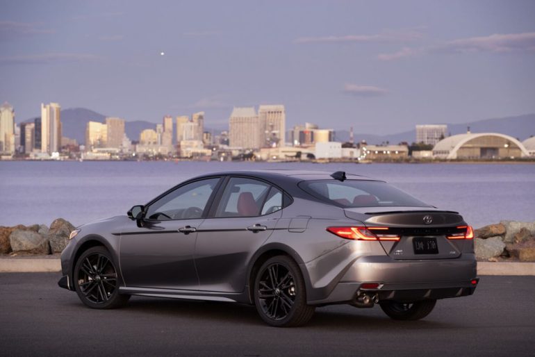 2026 toyota camry xse awd rear